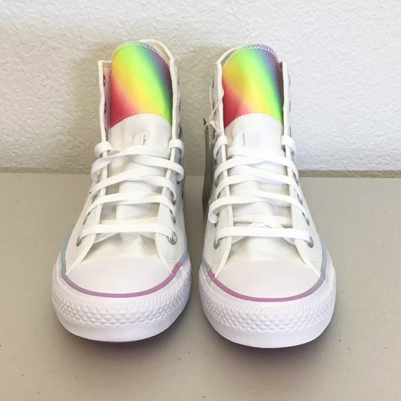 Converse Women’s 13.5 / Men’s 11.5 NWOT Chuck Taylor Pride High Sneakers Shoes - Picture 4 of 14